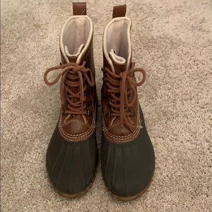 Duck boots